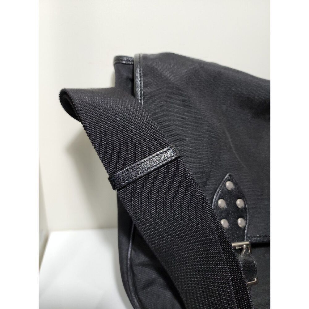 Saint Laurent Messenger Bag - Picture 5 of 9